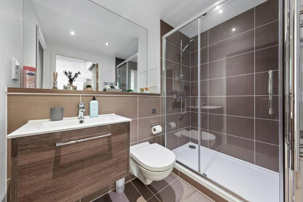 Apartament Beautiful Living Sleep 7 In London Bp34 Zewnętrze zdjęcie