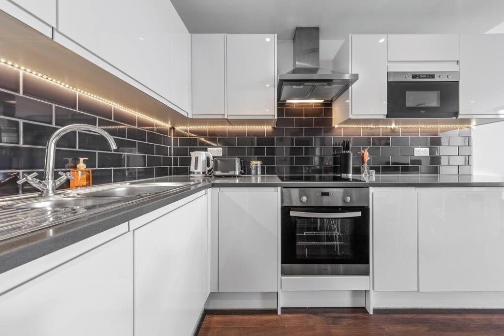 Apartament Beautiful Living Sleep 7 In London Bp34 Zewnętrze zdjęcie